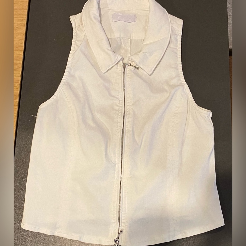 Jordy Zip Vest in White